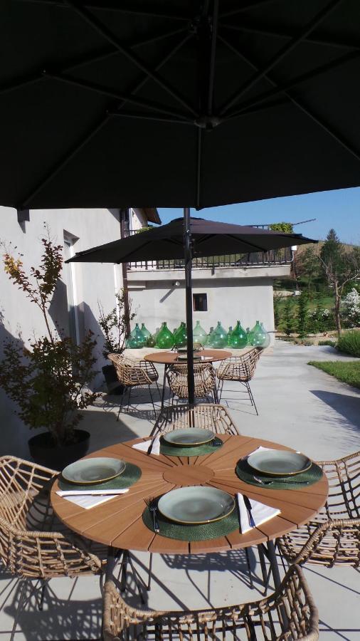 Sotto La Vigna Charm Stay Adults Only Vacation Suite Montegrosso dʼAsti Kültér fotó