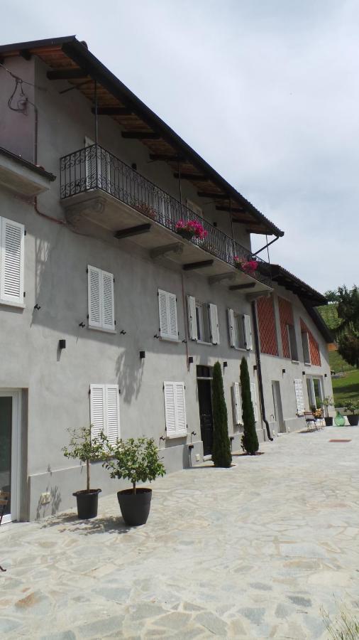 Sotto La Vigna Charm Stay Adults Only Vacation Suite Montegrosso dʼAsti Kültér fotó