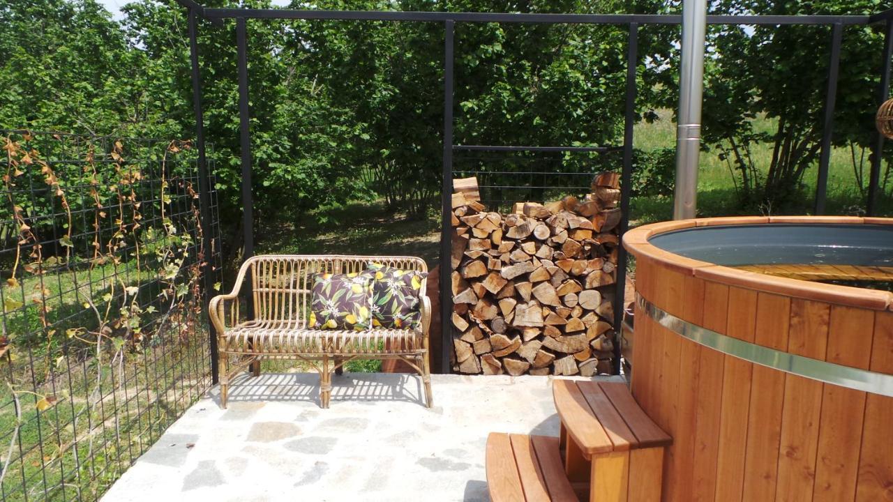 Sotto La Vigna Charm Stay Adults Only Vacation Suite Montegrosso dʼAsti Kültér fotó